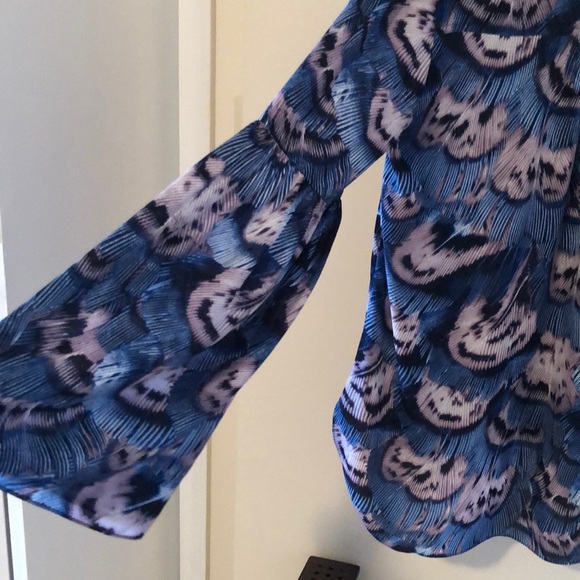 Top - Picture 3 of 3